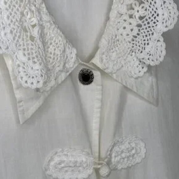 Concrete Ivory Lace Blouse Button Down Crochet Collar and Button Cottagecore SzS - Picture 4 of 6
